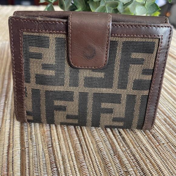 Fendi Zucca Print brown bifold wallet - Picture 2 of 12